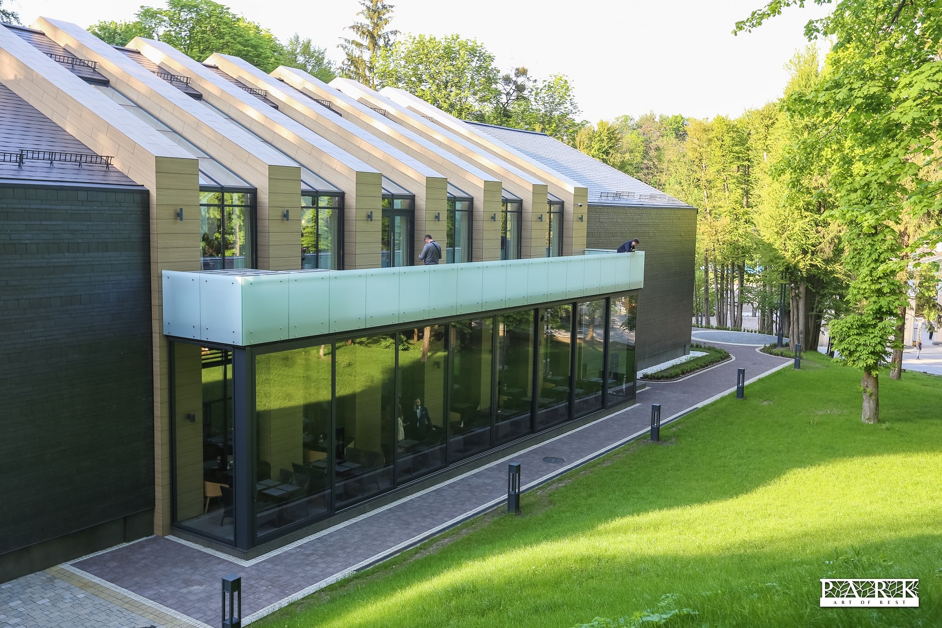 Тераса в ресторані Park Art. of Rest: відкриті простори для гостей